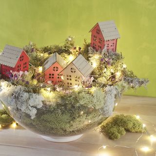 Miniaturlandschaft mit Häuschen
