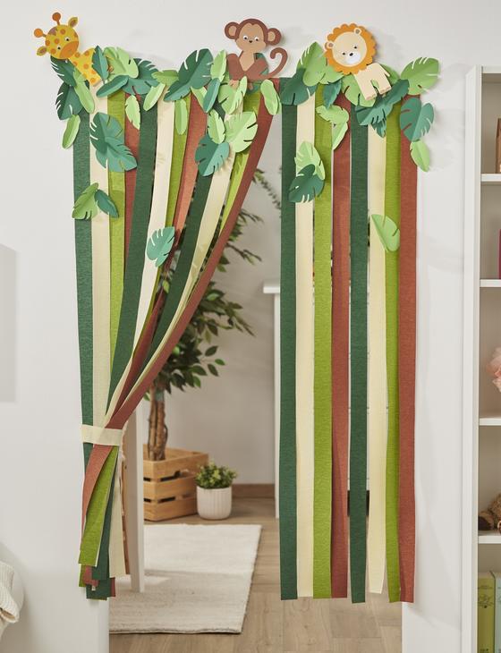 DIY Krepppapier-Vorhang Dschungelparty