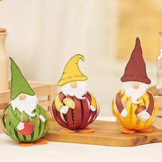 Dekorative Wichtel aus Papier