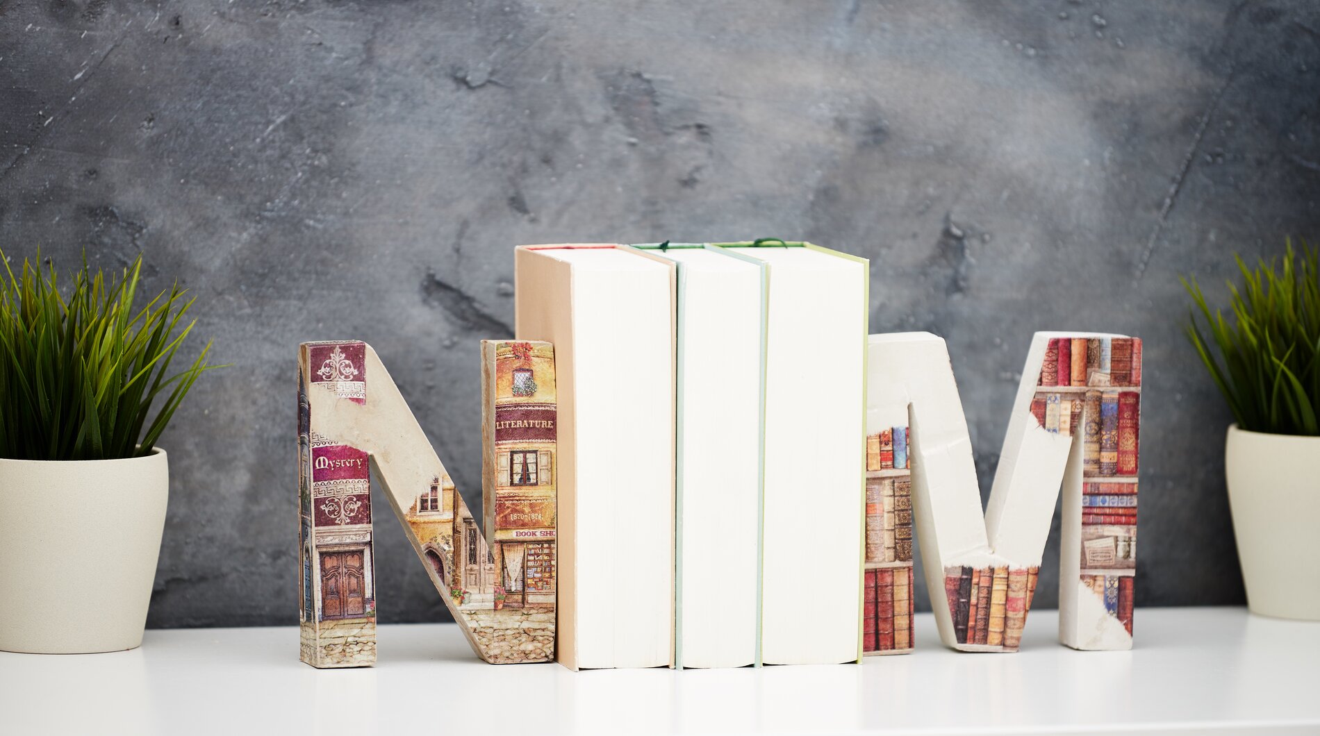 bücherstützen