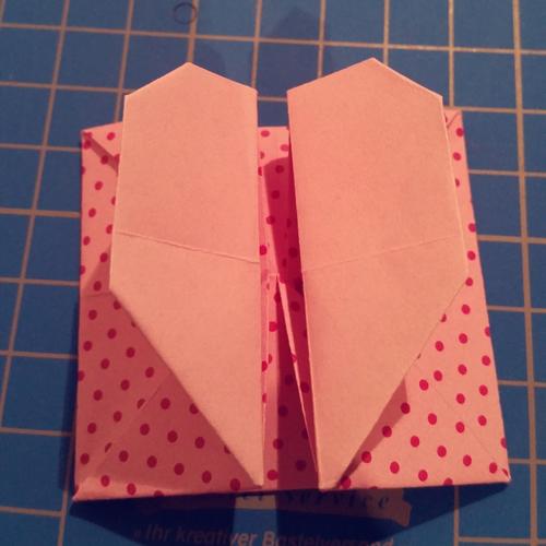 Anleitung Origami falten Herz mit Schachtel