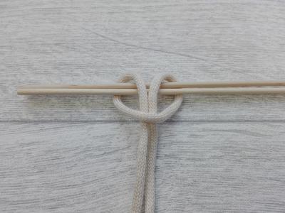 macram&eacute;-wall hanging Knotting 1
