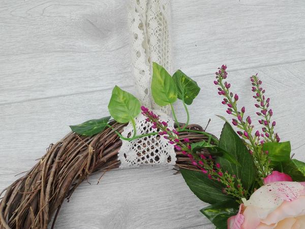DIY spring door wreath - hanging with<protected> lace ribbon