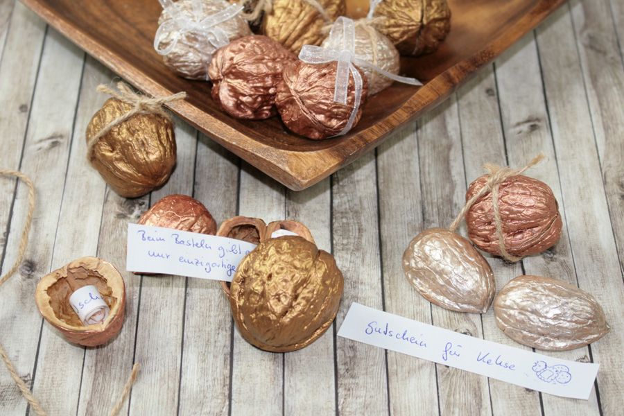 Silvester DIY: Gl&uuml;cksn&uuml;sse mit kleinen &Uuml;berraschungen