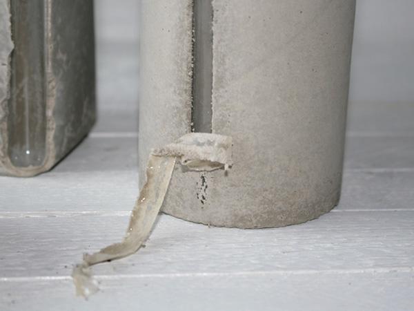 Vasen fertig stellen Betonvasen trocknen lassen und fertig stellen