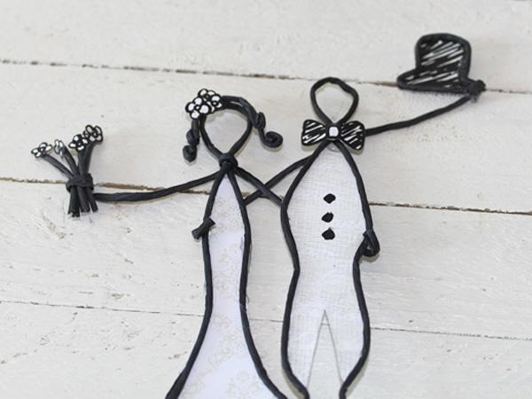 Beide Figuren, Mann und Mrs., zusammenkleben
