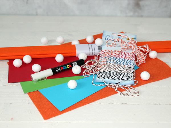 Geschenkverpackung zu Weihnachten mit Schneem&auml;nnern - Kostenlose Anleitung
