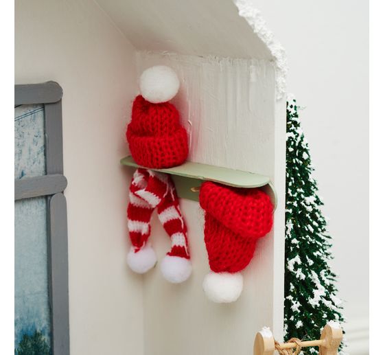 Secret Santa set "Hat, scarf & shoes"