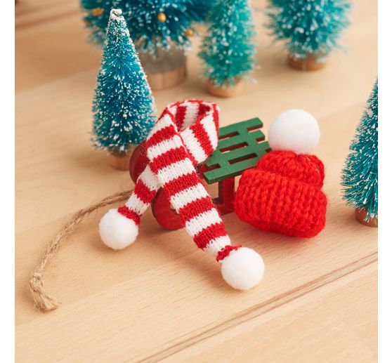 Secret Santa set "Hat, scarf & shoes"