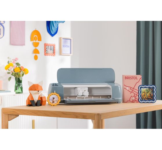 Cricut Maker 4 + Essentials-Bundle