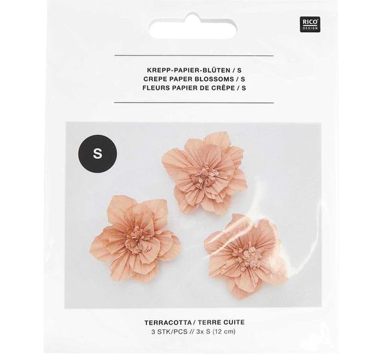 Cr&ecirc;pe paper flowers