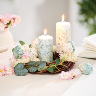 &Ouml;sterliches Decoupage Kerzengesteck 