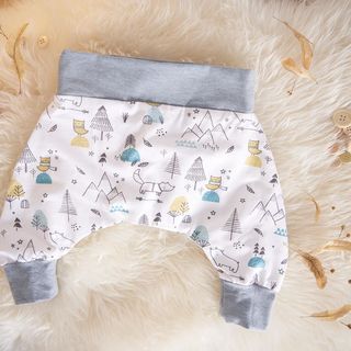 S&uuml;&szlig;e einfache Babyhose n&auml;hen